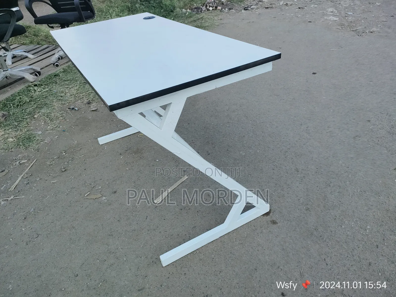 Metallic Stand Office Table Office Desk