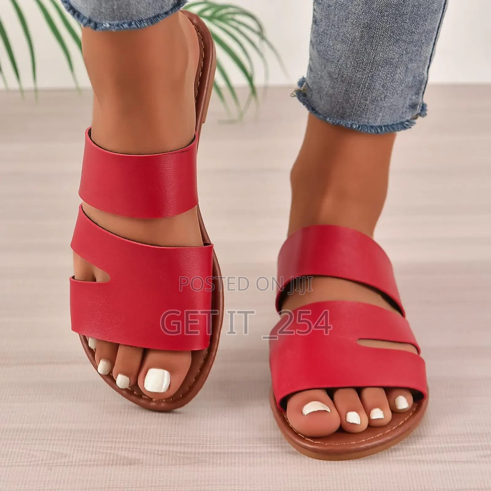 Ladies Leather Sandals