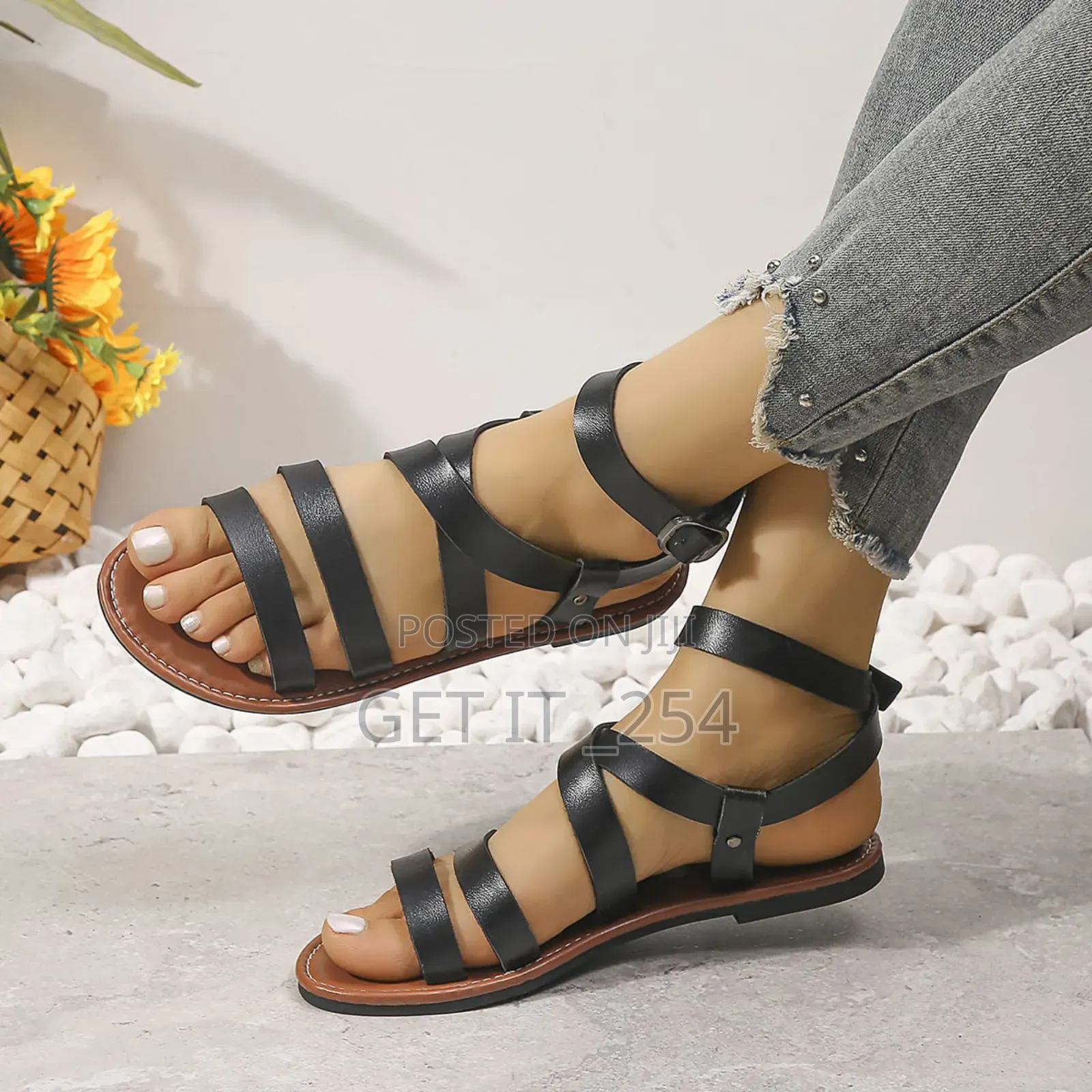 *Ladies Leather Sandals * *Sizes 41,42*