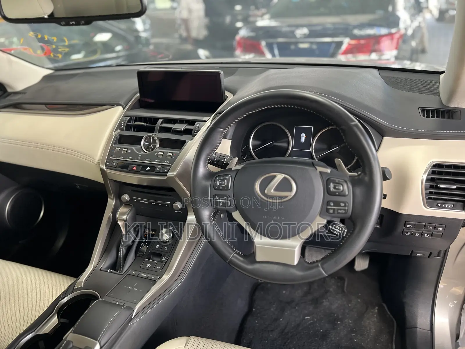 Lexus NX 2018 Gold