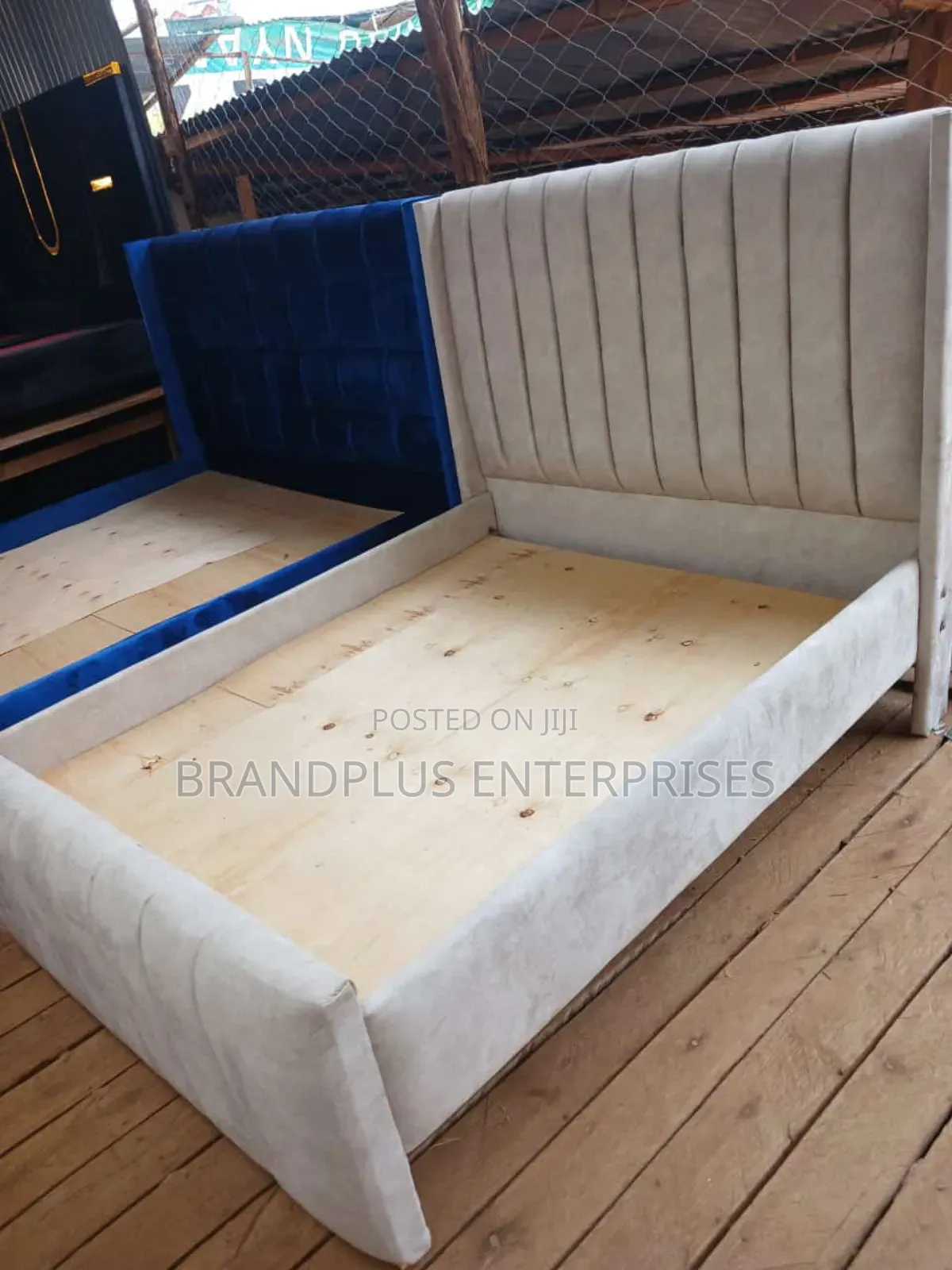Light Gray Chester Bed