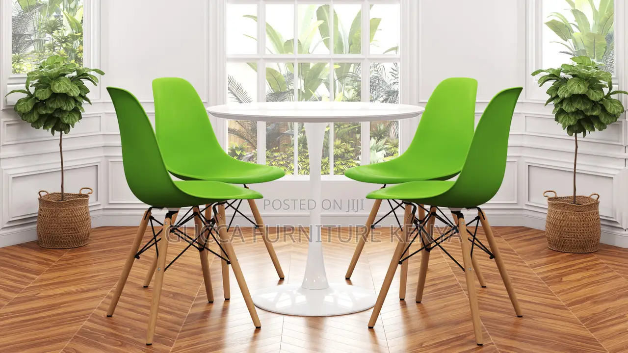 Office Tables:4-Seater Simple Tulip Round Dining Table
