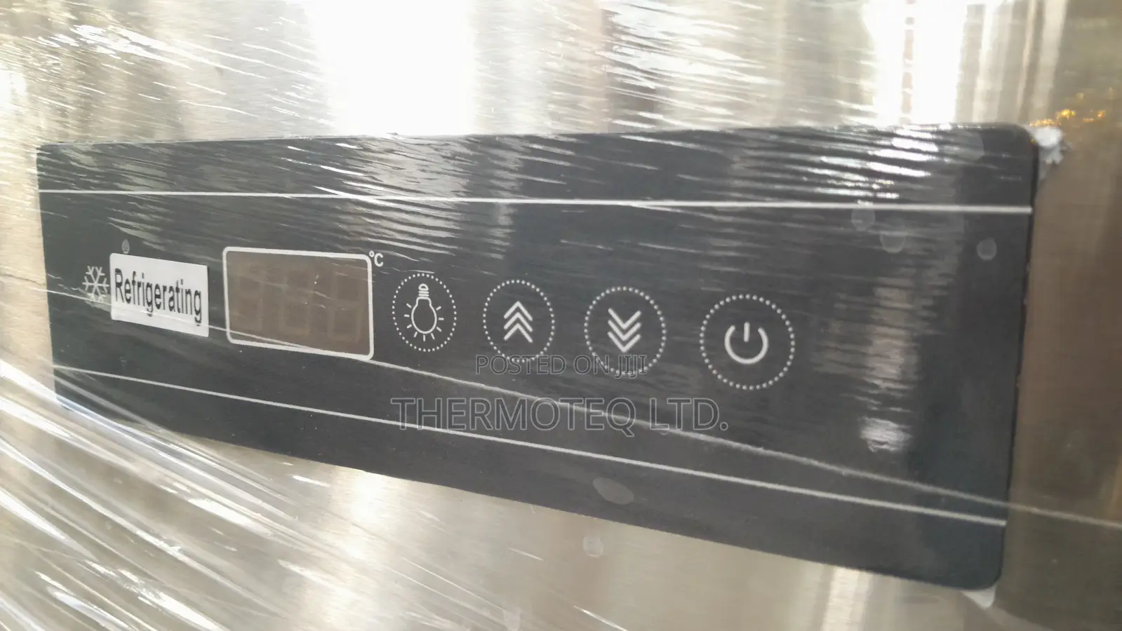 Undercounter Double Door Glass Chiller (1500x800x800mm)