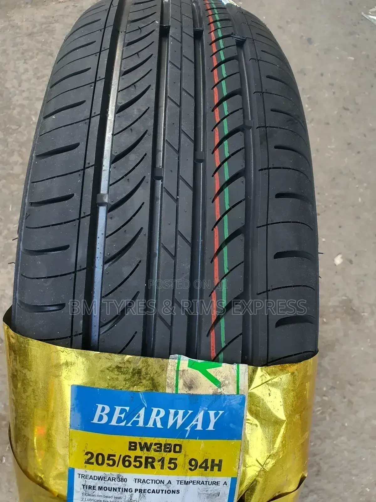 205 /65 R15 Bearway.