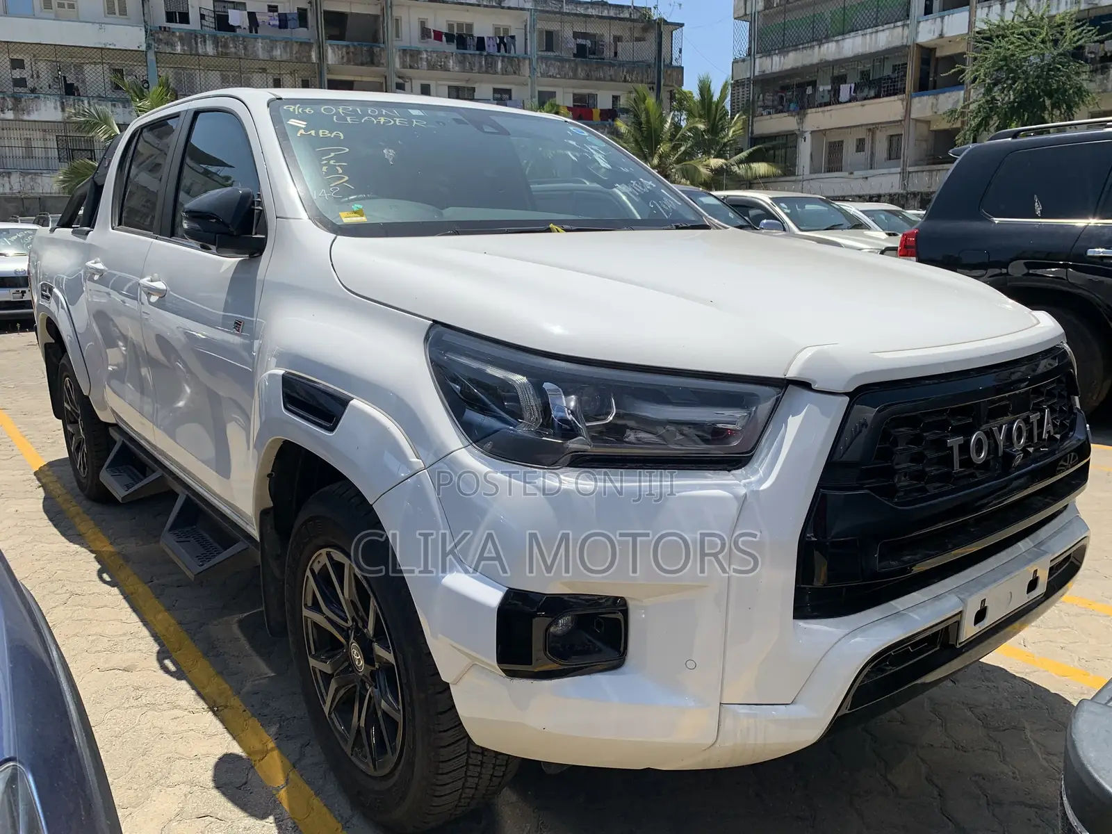 Toyota Hilux 2021 Off white