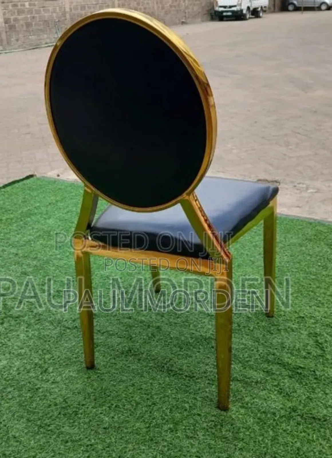 Gold Shinny Shape Chair