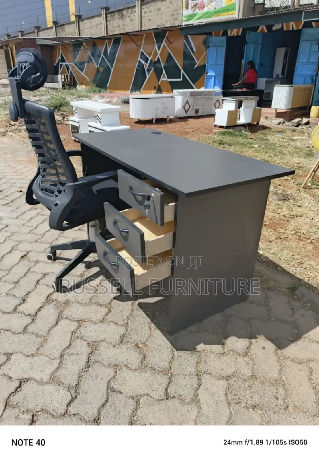 Executive Headrest Office Chair Plus Office Desk