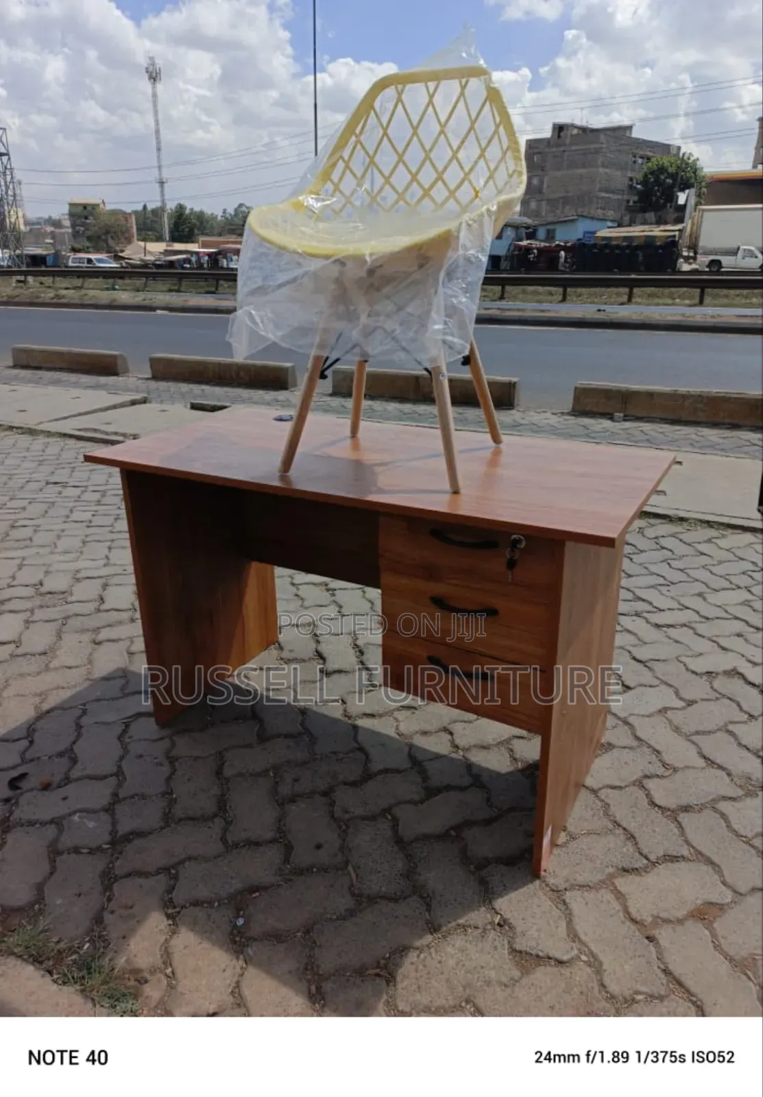 Modern Executive Desk Table