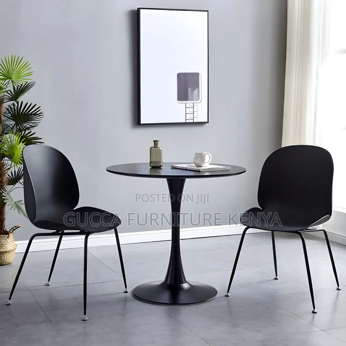 Dining Tables: Round Modern Style Solid Wood Dining Table