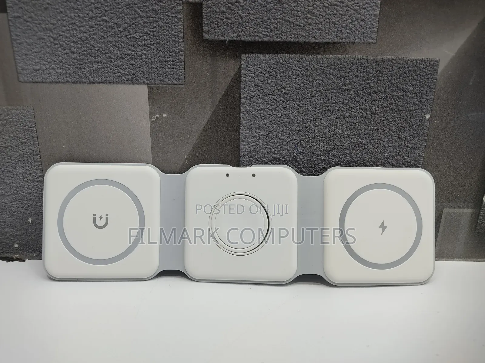 Wireless Charger, Magnetic Foldable 3 in 1 Fast Charger