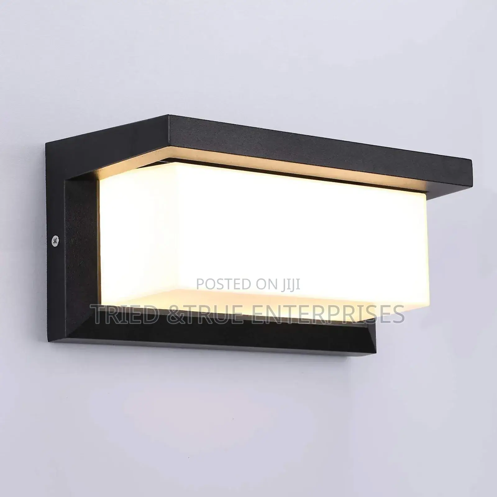 Modern Outdoor Wall Bracket Light Cx3