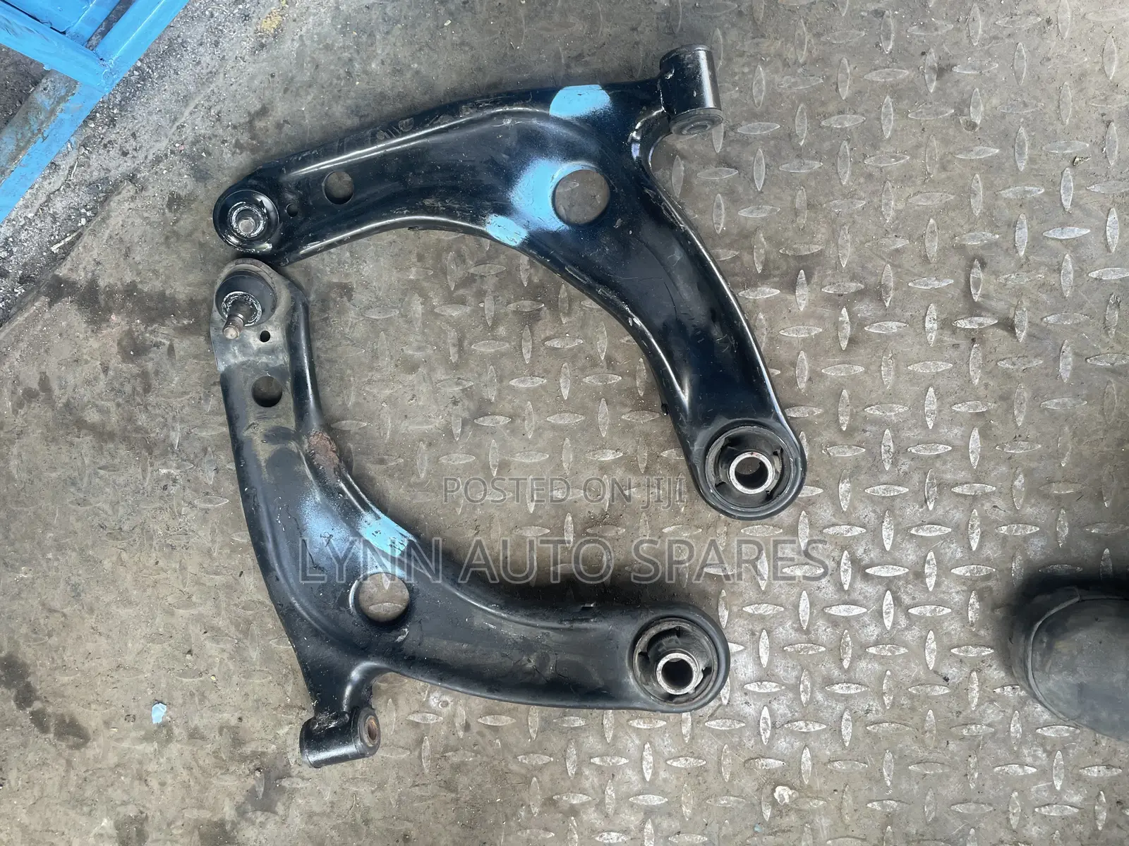 Complete Vitz Control Arm Ex Japan
