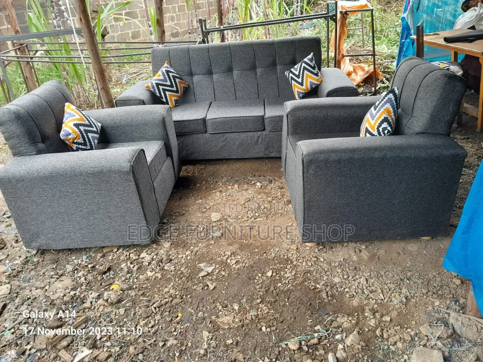 Sofa Set Available for Sale