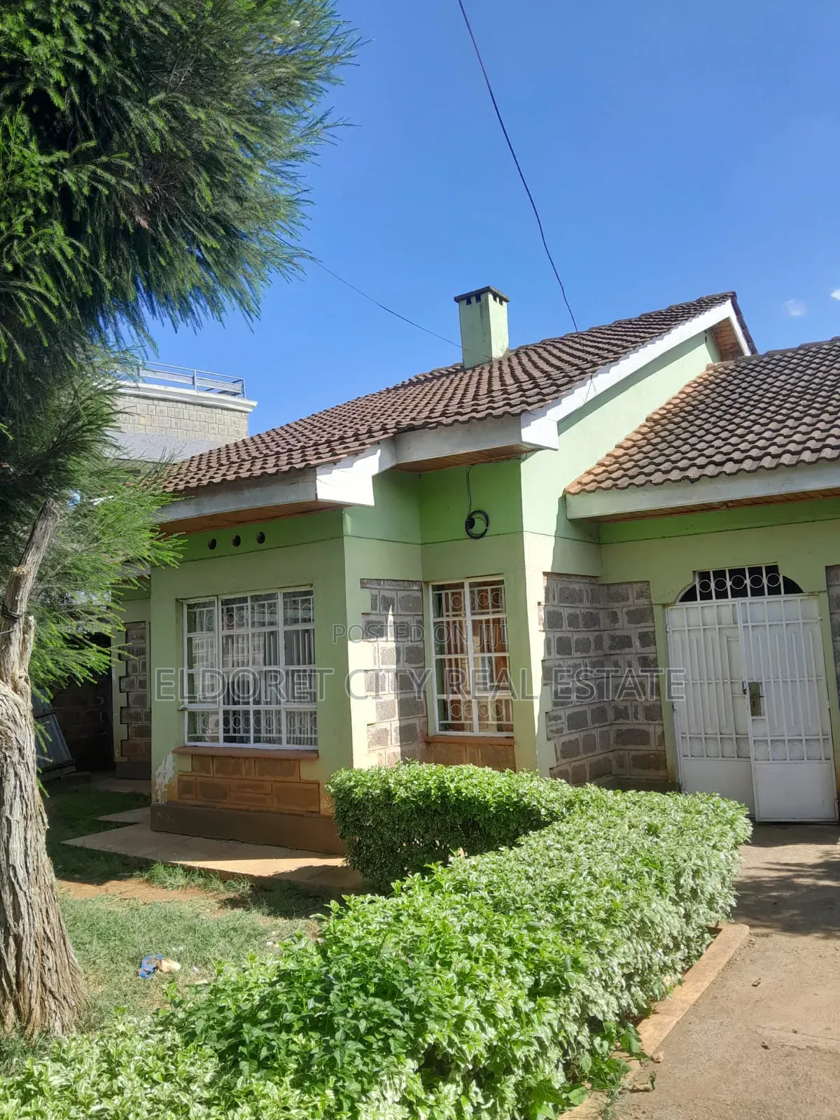 3bdrm Bungalow in Hazina Estate, Eldoret West for sale