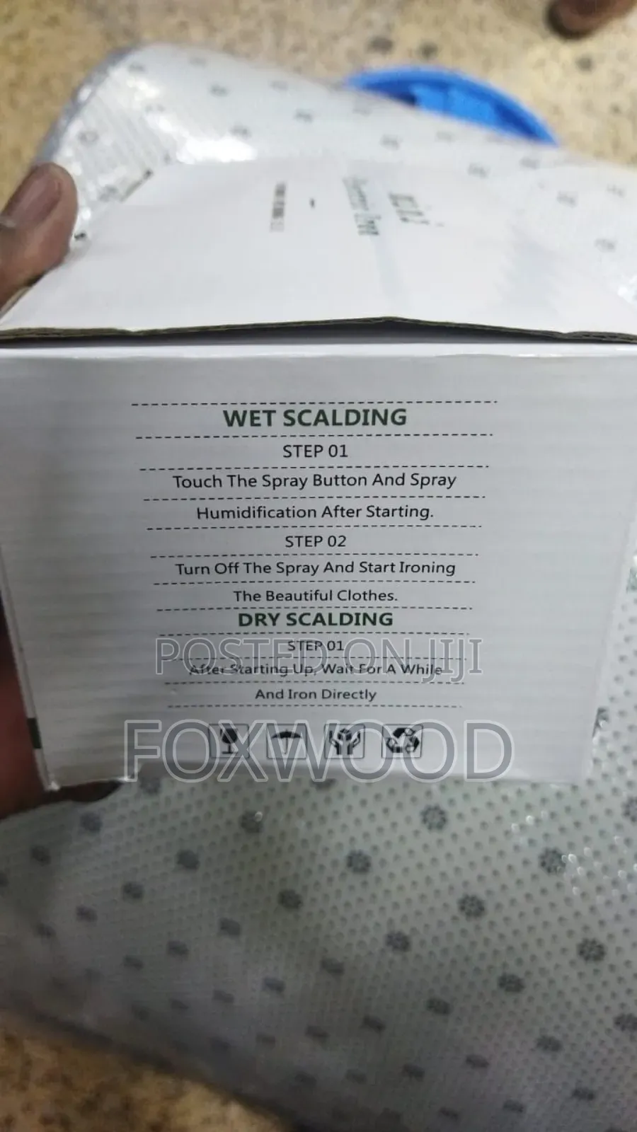 Mini Portable Steam Ironing Machine.