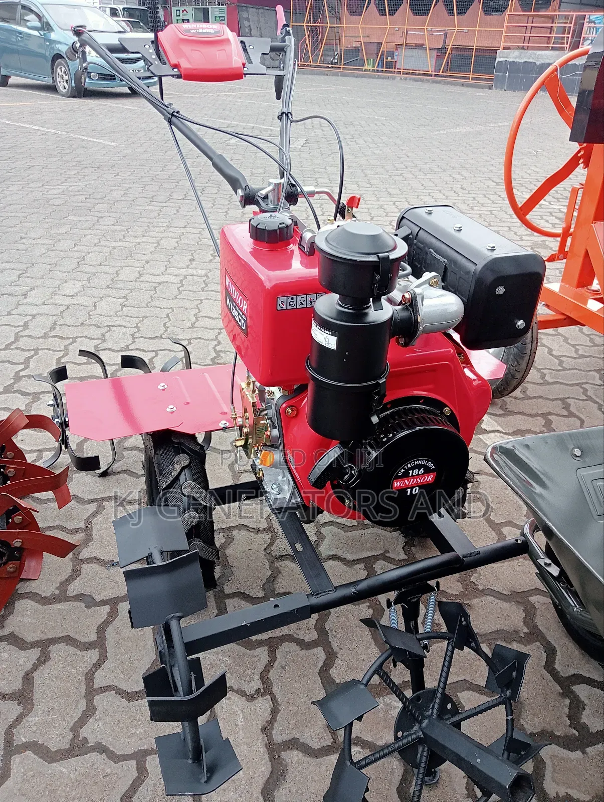 Windsor High Performance Tiller