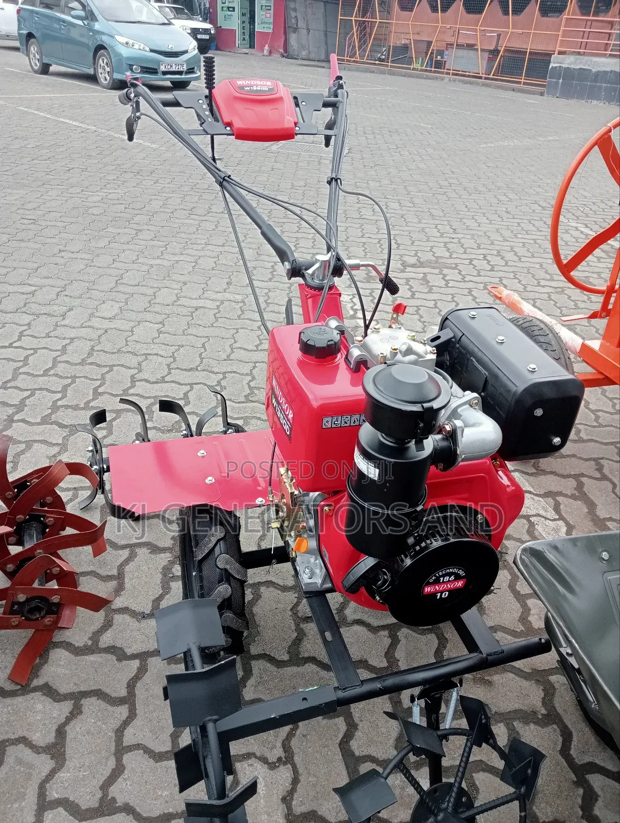 Windsor High Performance Tiller