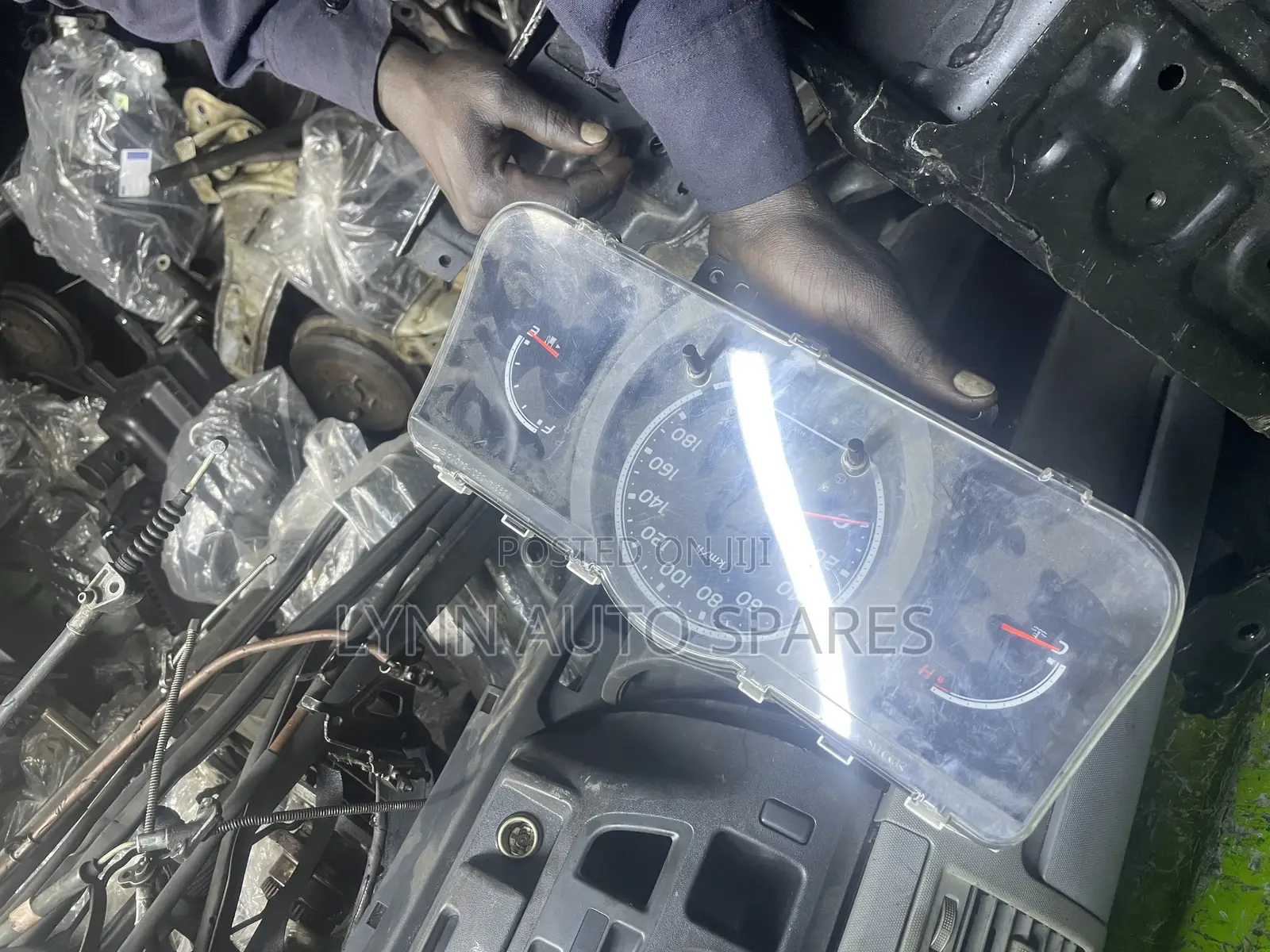 Dashboard Hiace Complete 7l