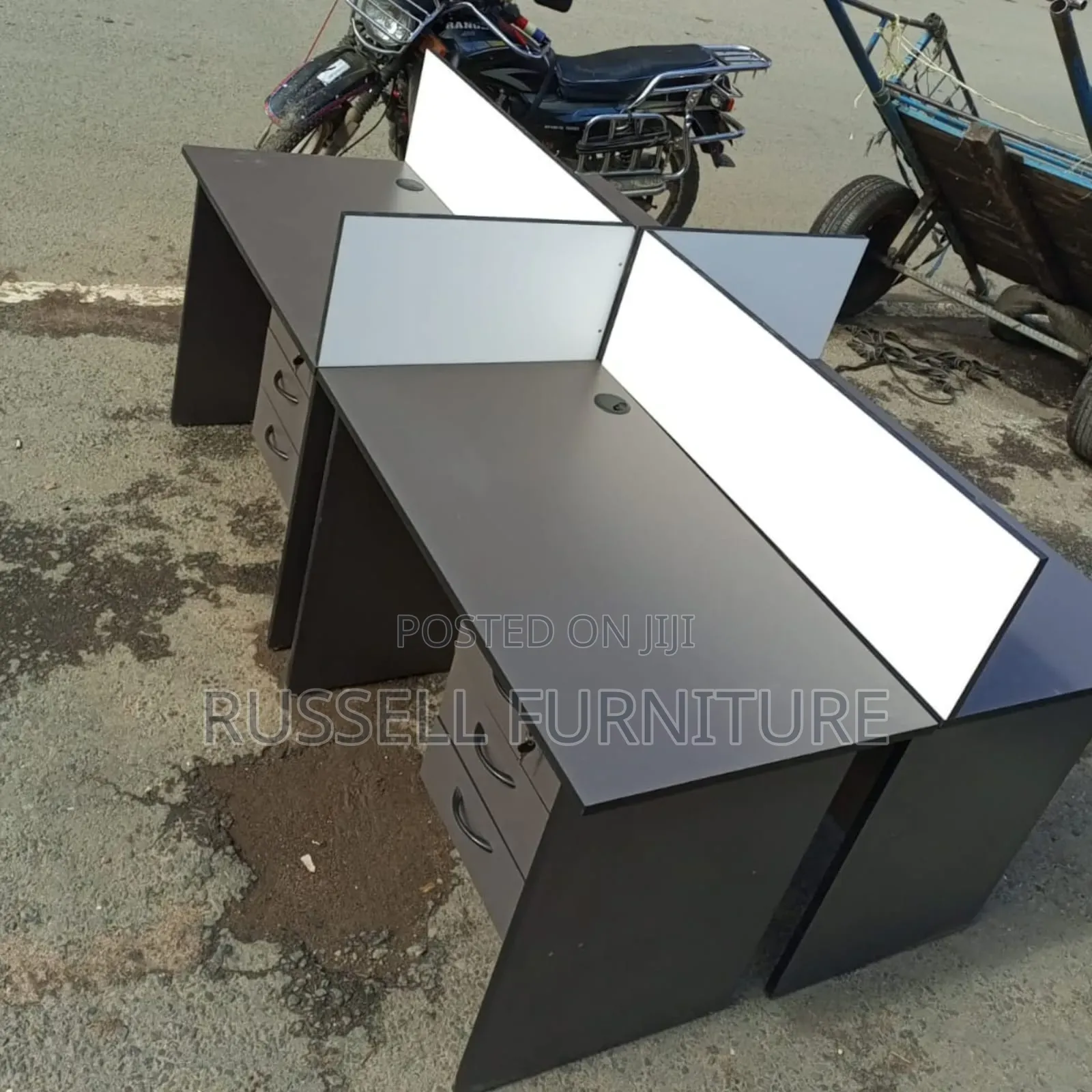 Working Station Available