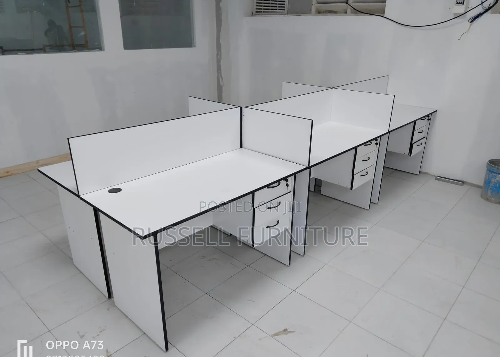 Executive White Working Station