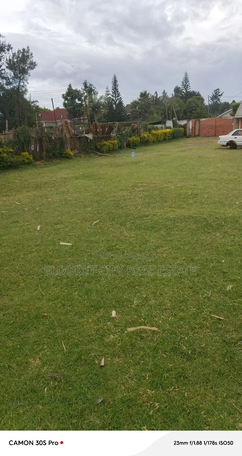1/2 Acre Riva Flora Elgon View With Title.
