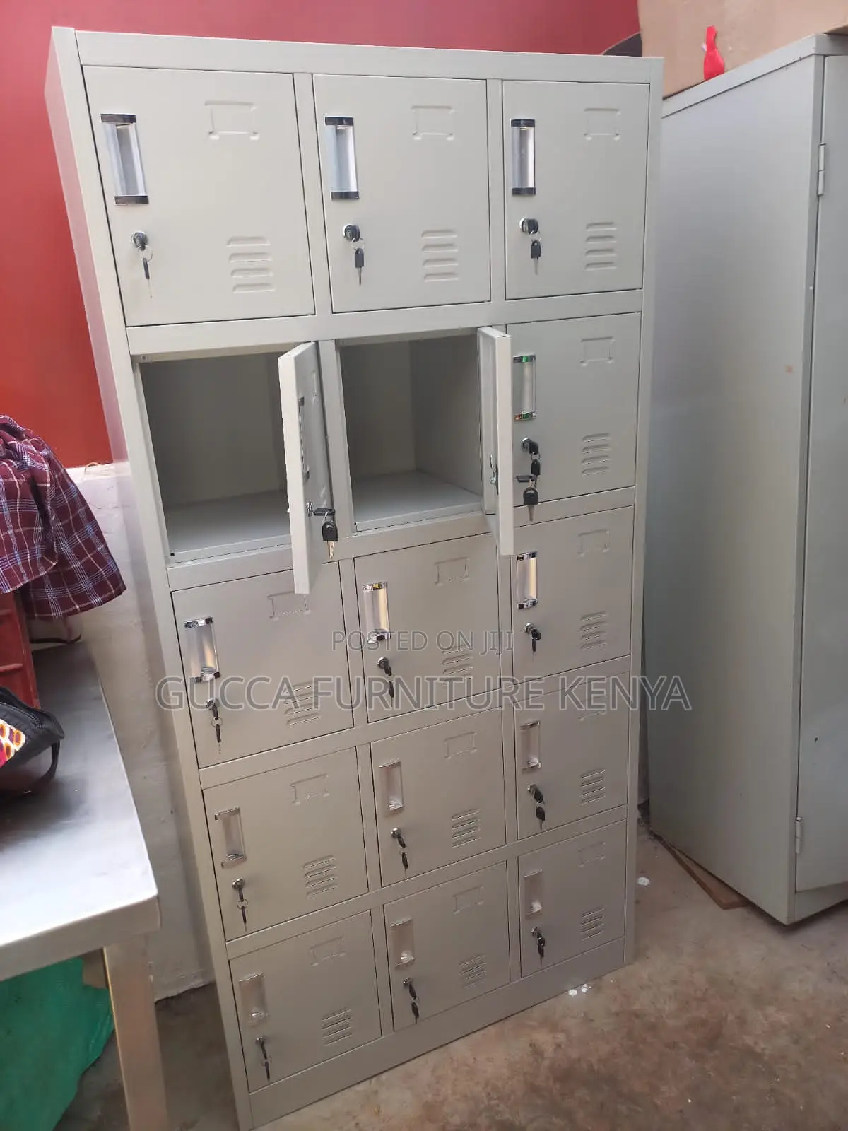 Cabinets:15-Doors Lockable Steel Storage Cabinet.