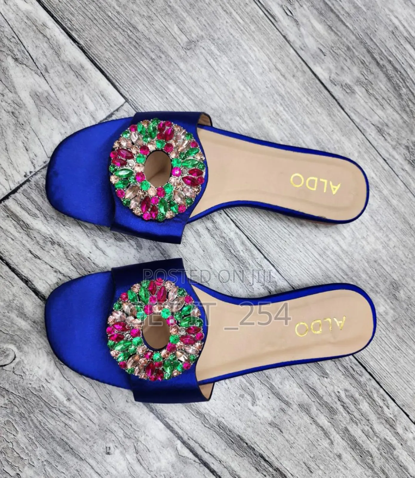 *(ALDO) Slip-on Sandles*
Size 37,38,39,40,41