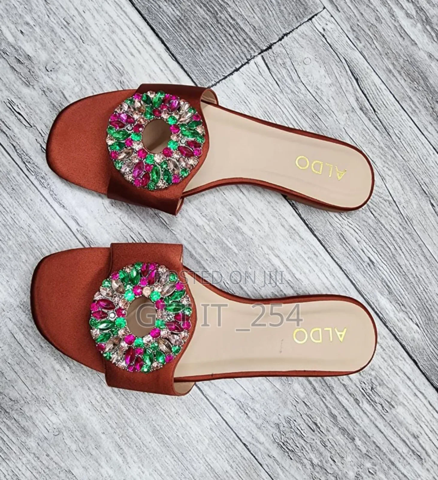 *(ALDO) Slip-on Sandles*
Size 37,38,39,40,41