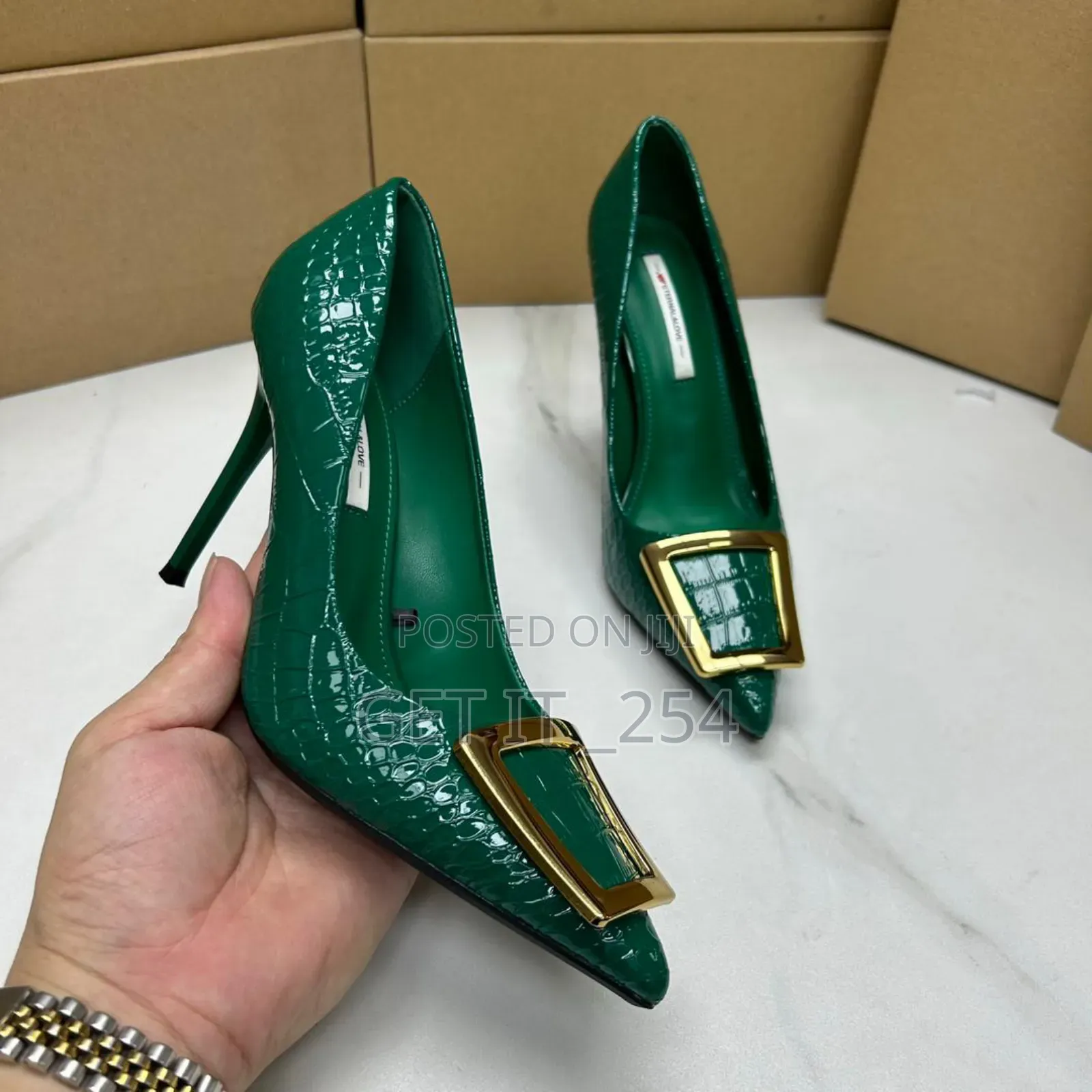 HIGH QUALITY (Eternal Love) Closed Pointed Hee