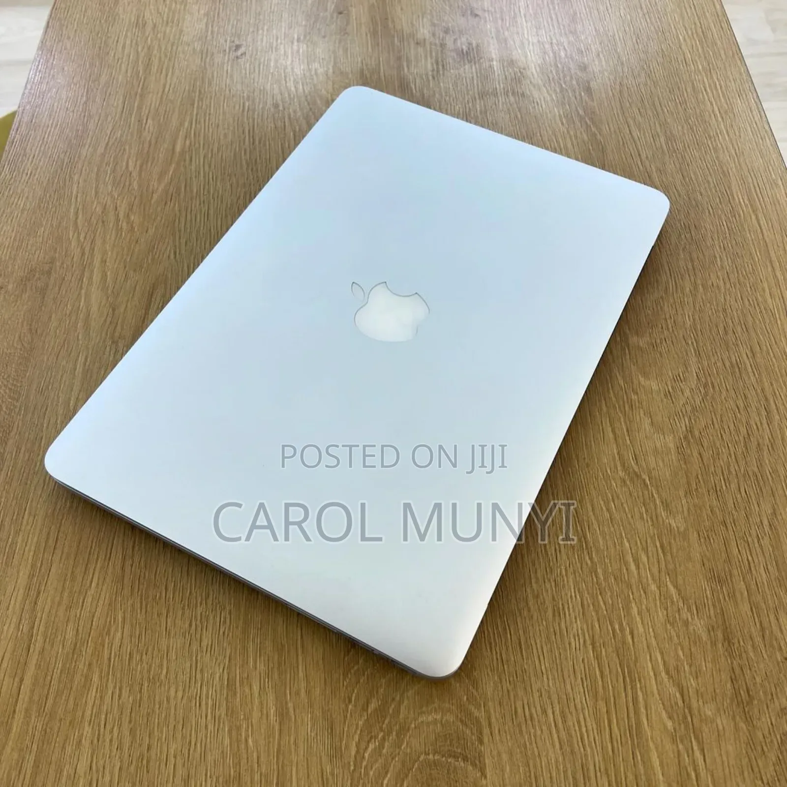New Laptop Apple MacBook Pro 8GB Intel Core I5 SSD 256GB