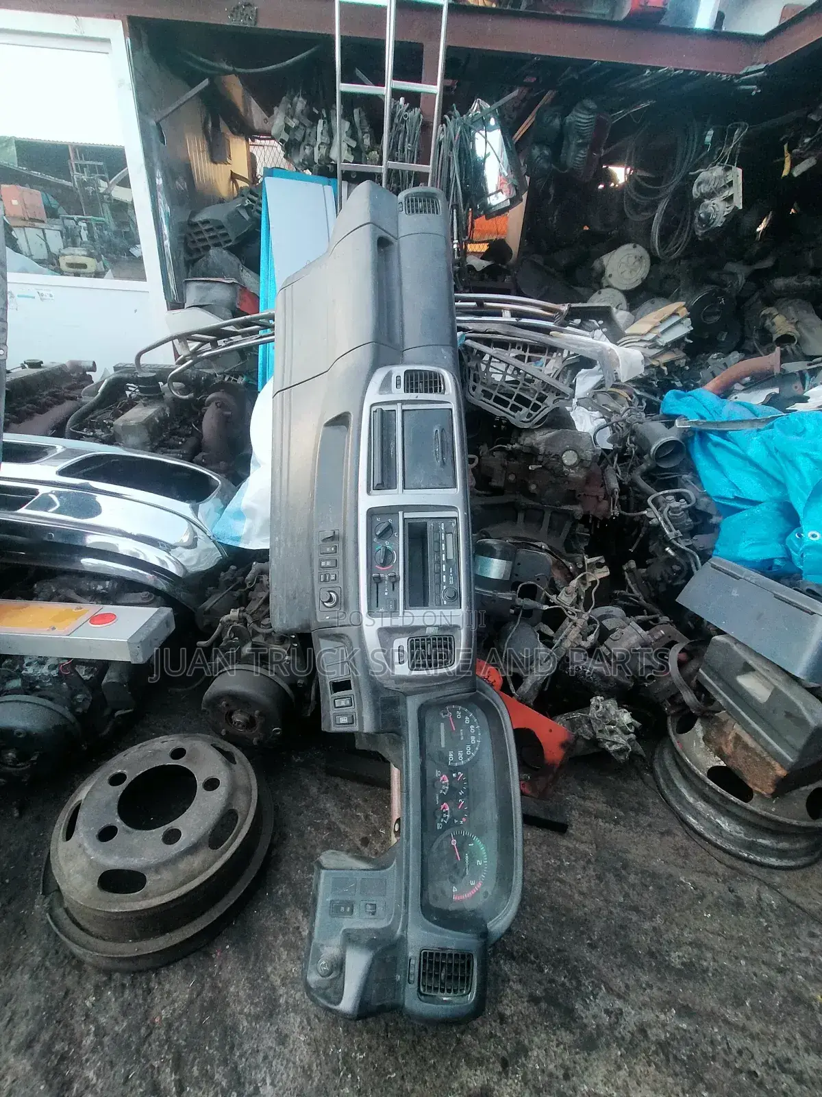 Hino 500 Dashboard