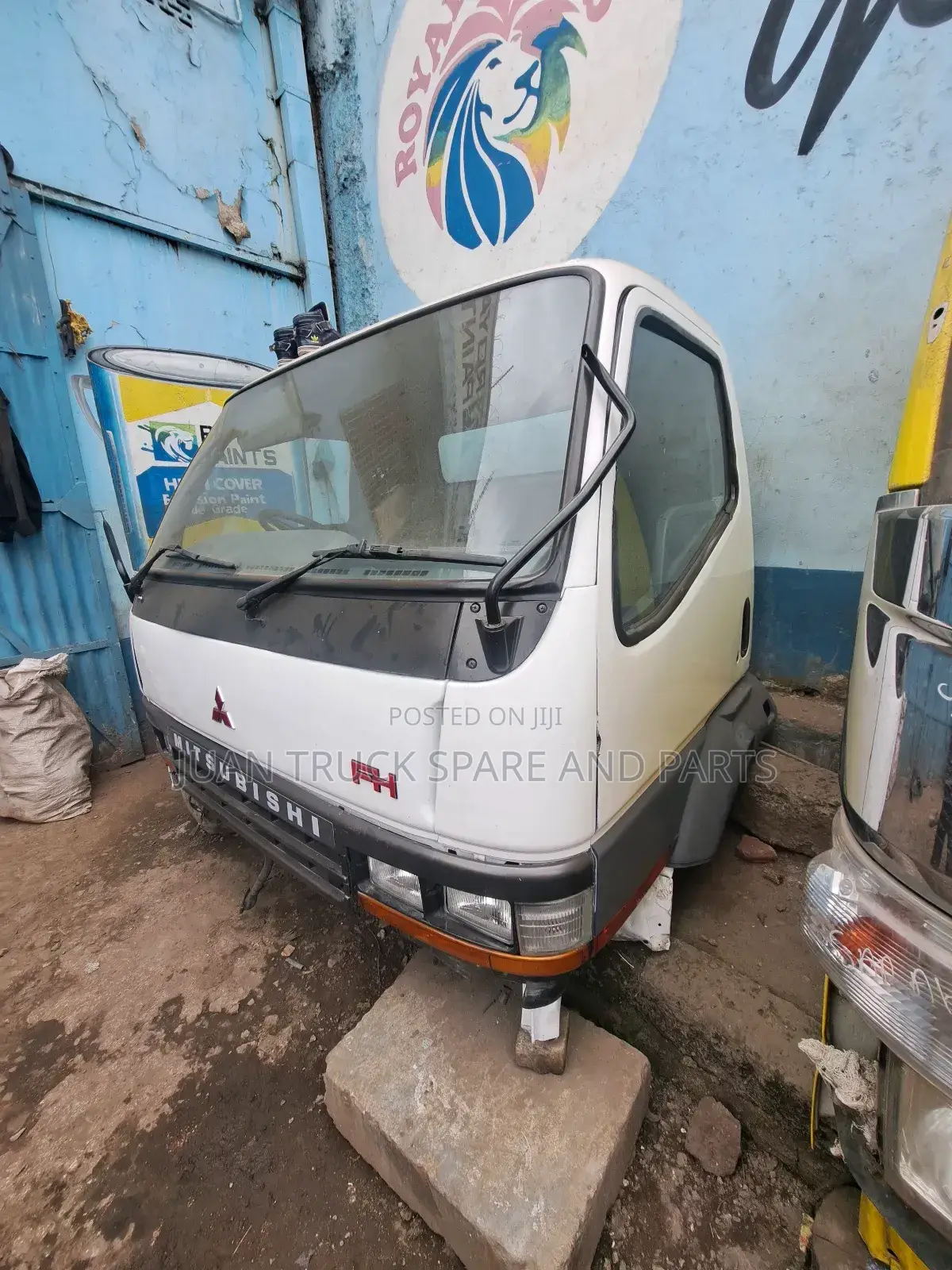 Mitsubishi Fh Cabin Assembly