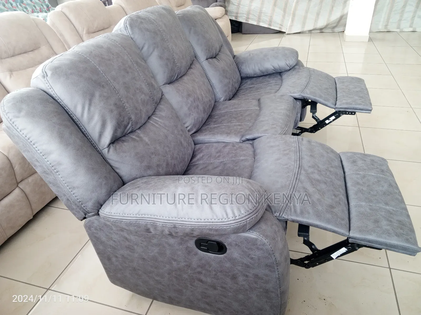 Three Seater Fabric Fiber Imported Recliner