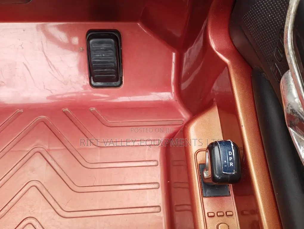 Remote Controlled Electric Toy Car Volvo S90