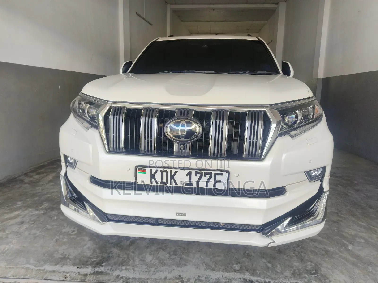 Toyota Land Cruiser 2017 White