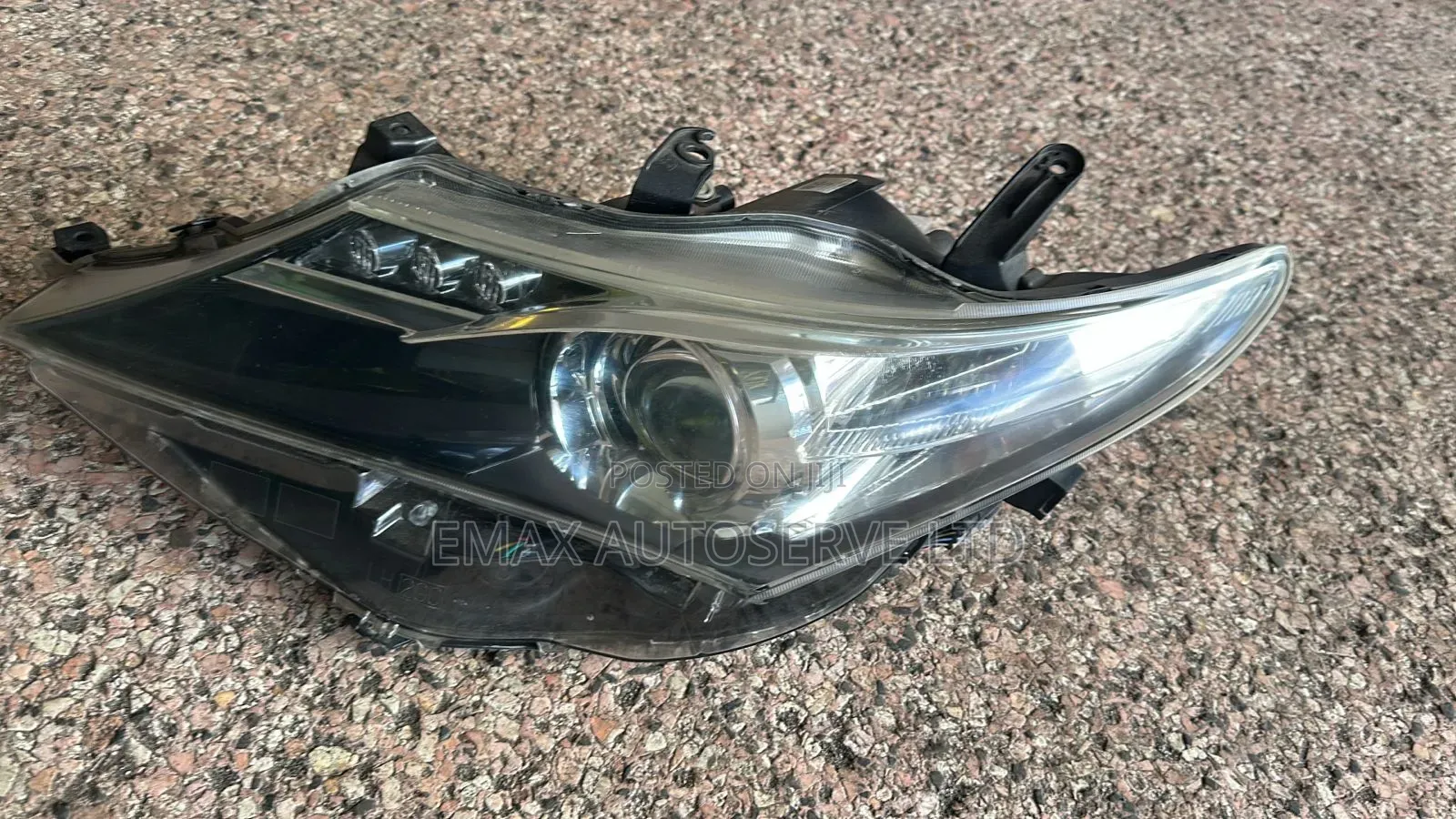Headlight Auris 2013 Non Xenon