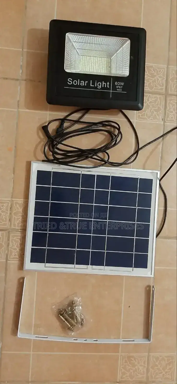Elegant 60W Solar Floodlight Kj9n