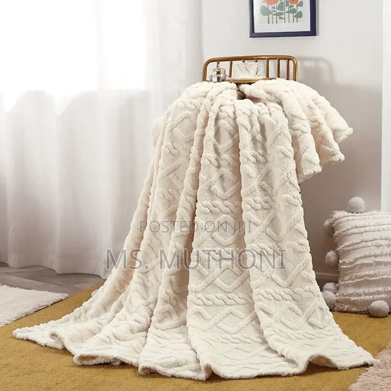 Fleece Throw Blanket  Size 150* 200 Cm
