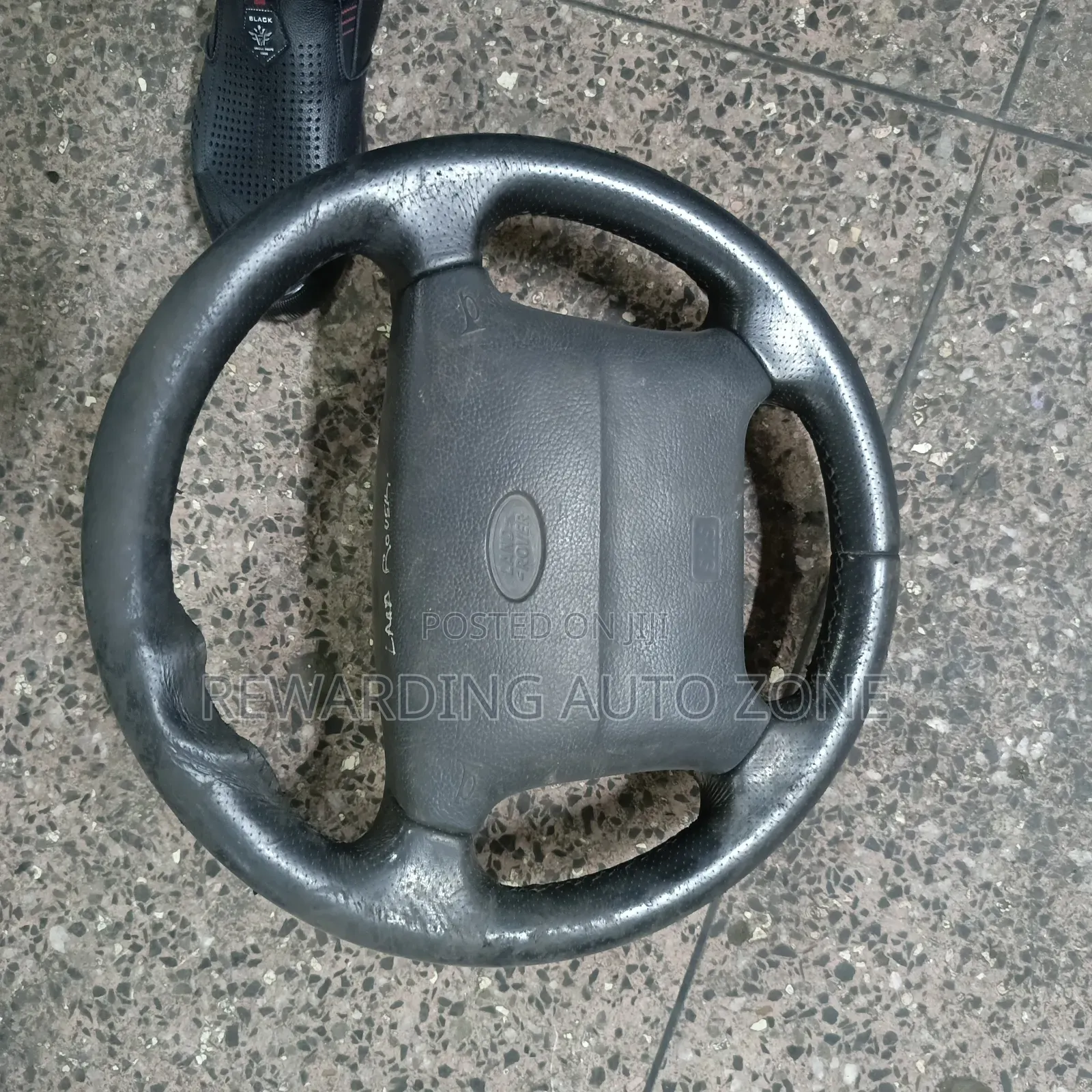 Land Rover Steering Airbag.