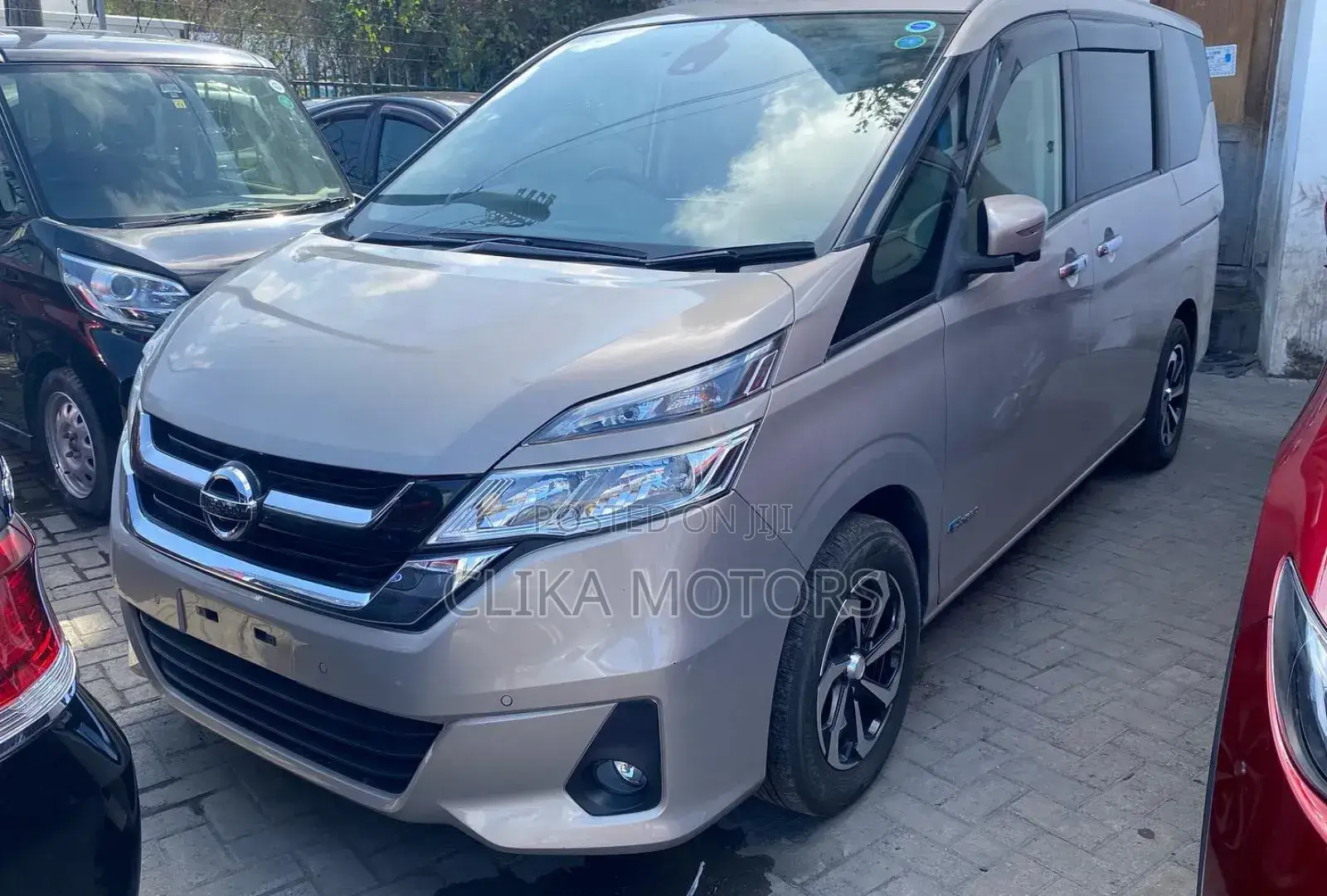 Nissan Serena 2018 Burgundy