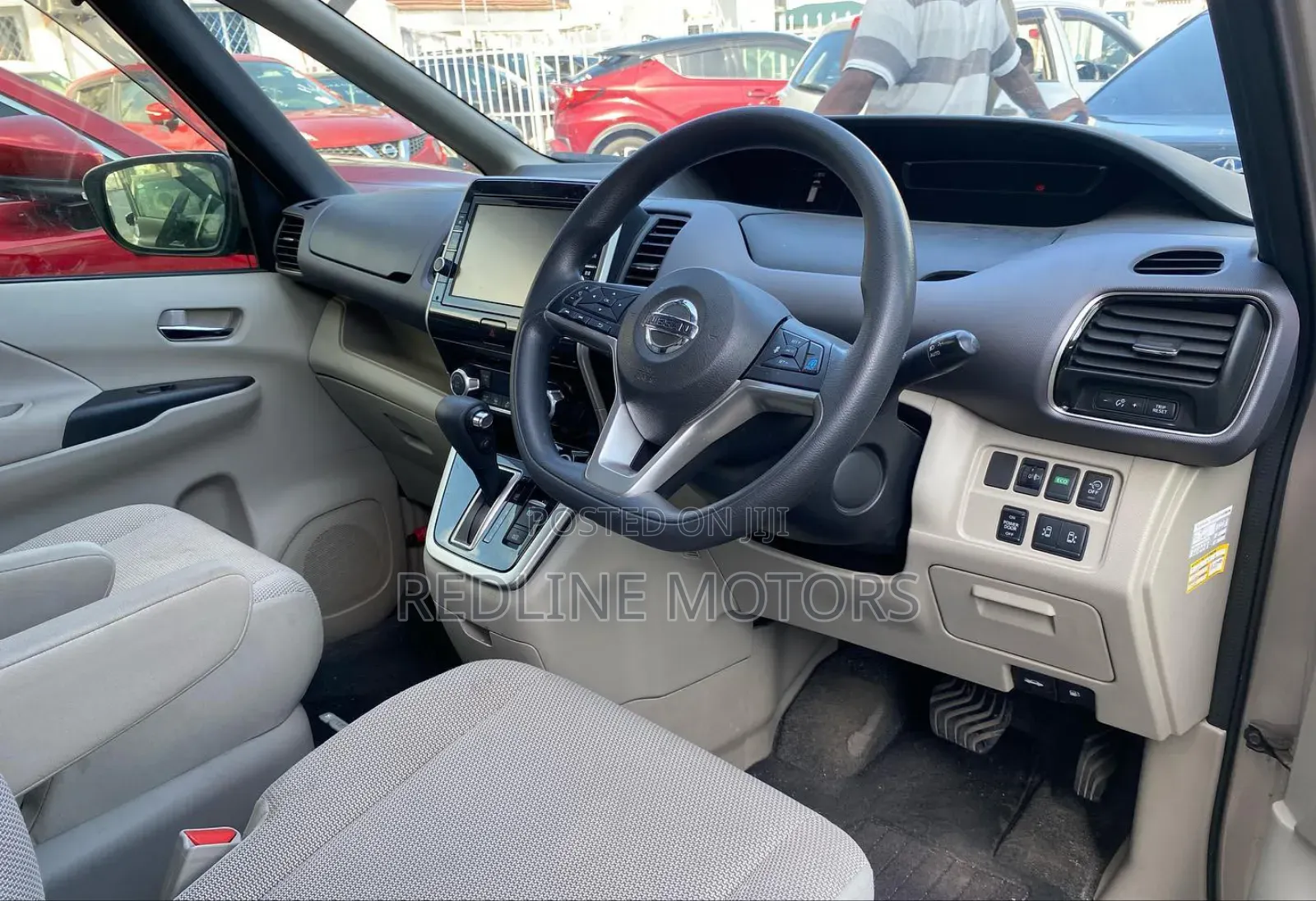 Nissan Serena 2018 Burgundy