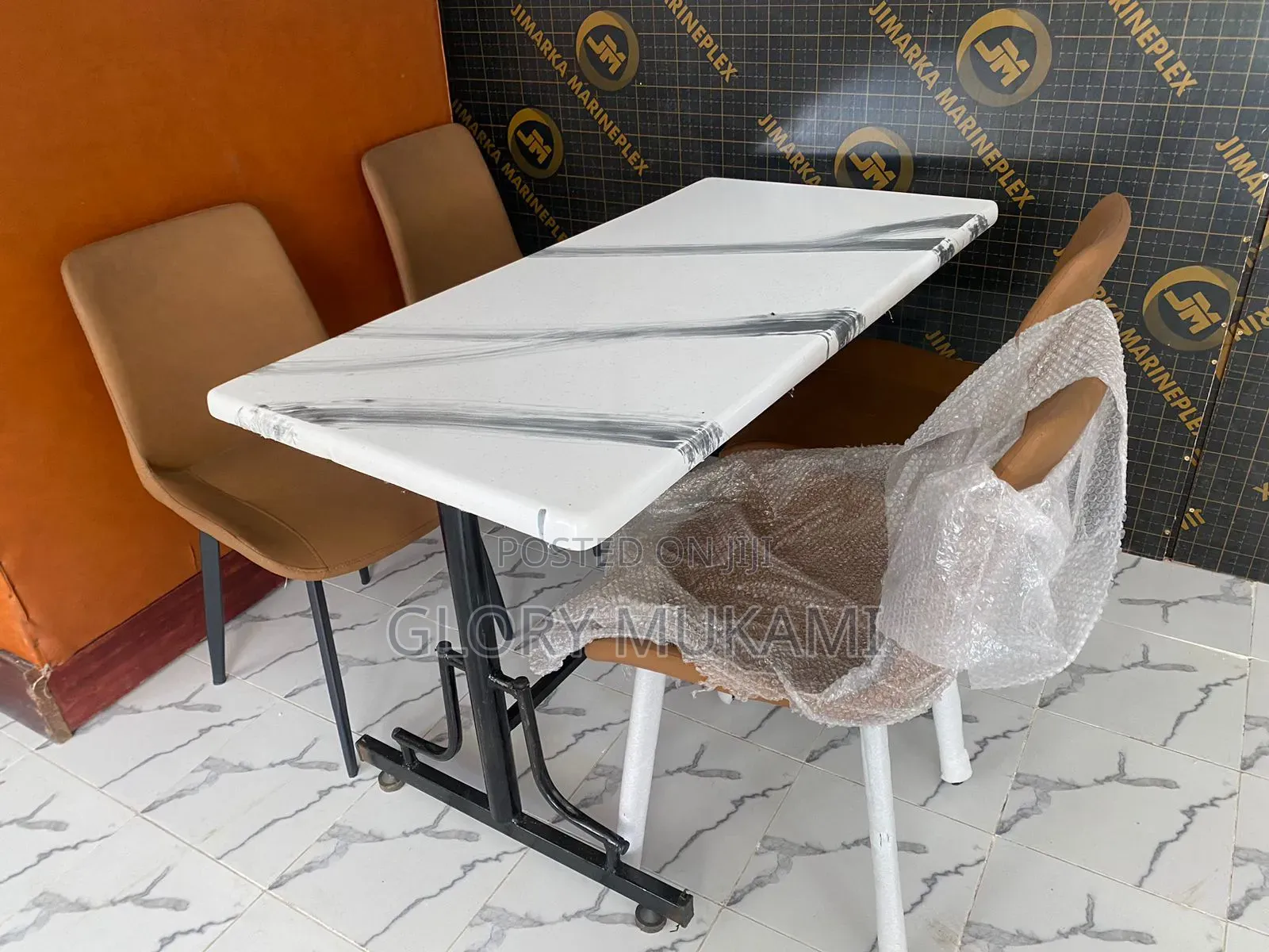Restaurants Chairs and Table