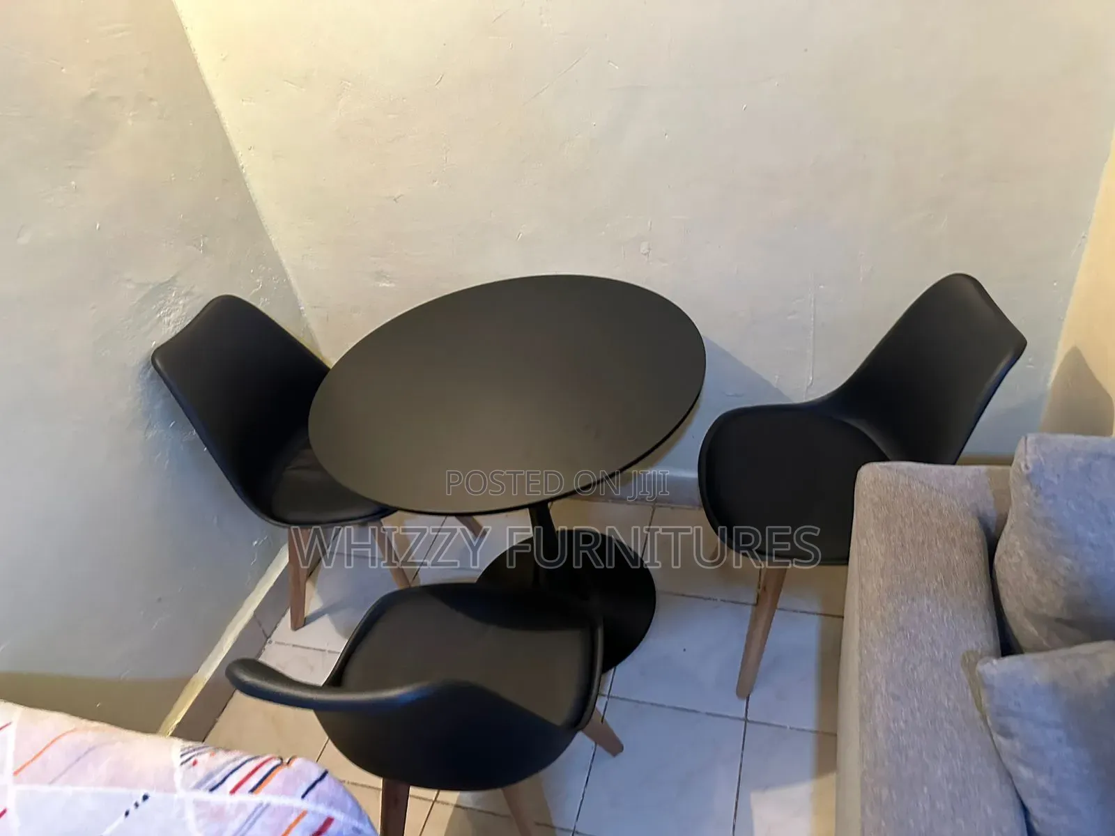 3 Seater Dining Set/Table With Padded Chair