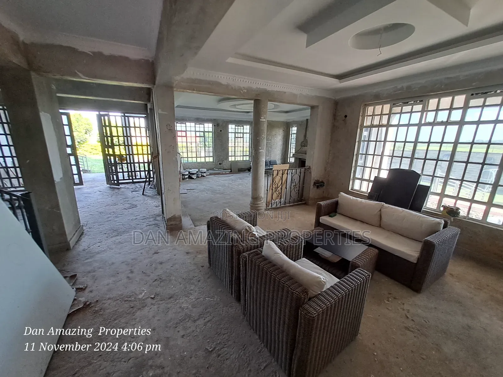 6bdrm Mansion in Kiambu 1 Acre 80%, Cianda for sale