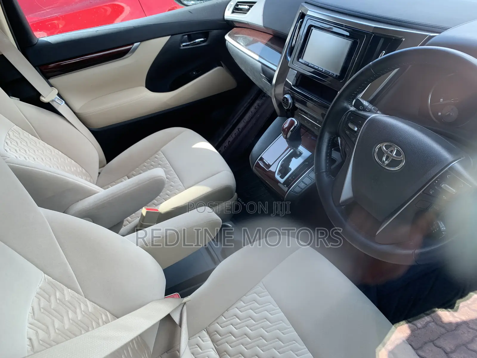 Toyota Alphard 2.5 Petrol FWD 2017 Off white