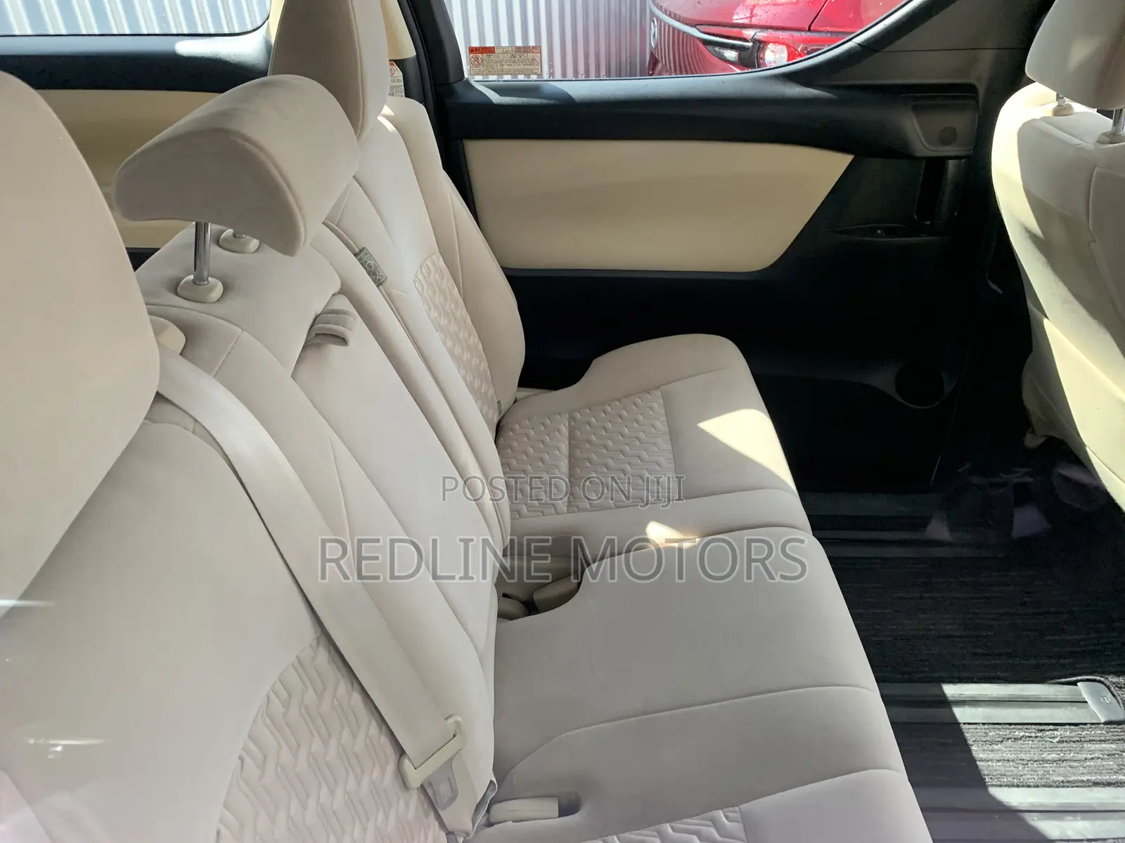 Toyota Alphard 2.5 Petrol FWD 2017 Off white