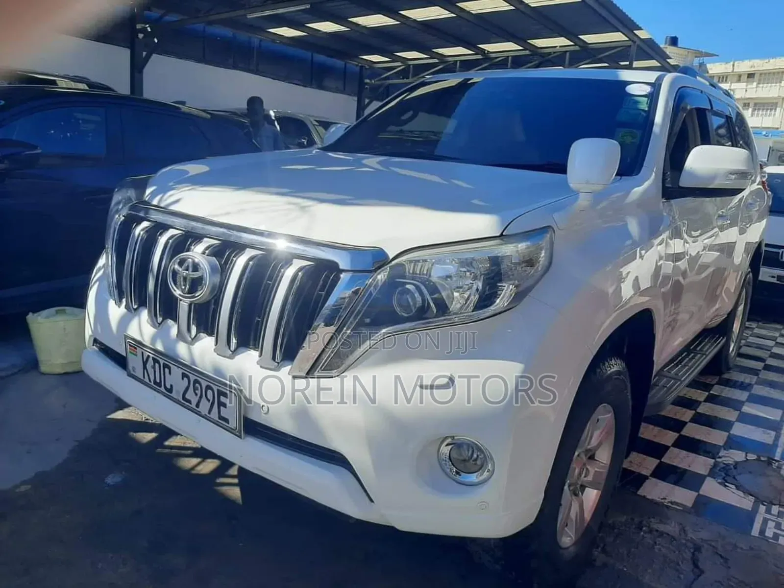 Toyota Land Cruiser Prado 2015 White