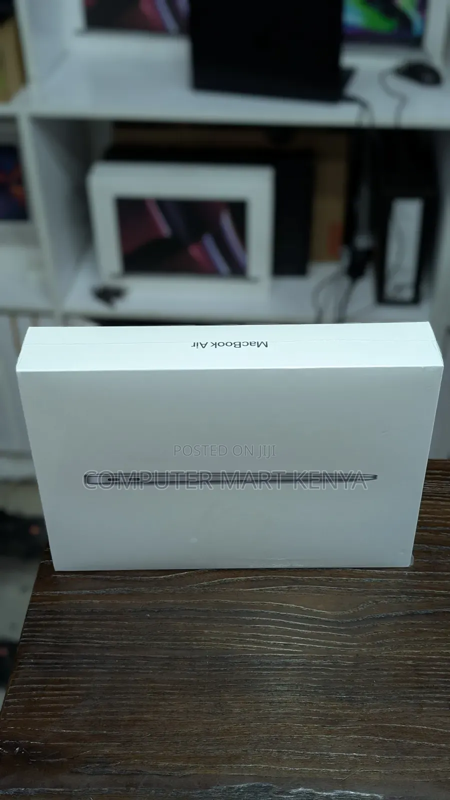 New Laptop Apple MacBook Air 8GB Apple M1 SSD 256GB