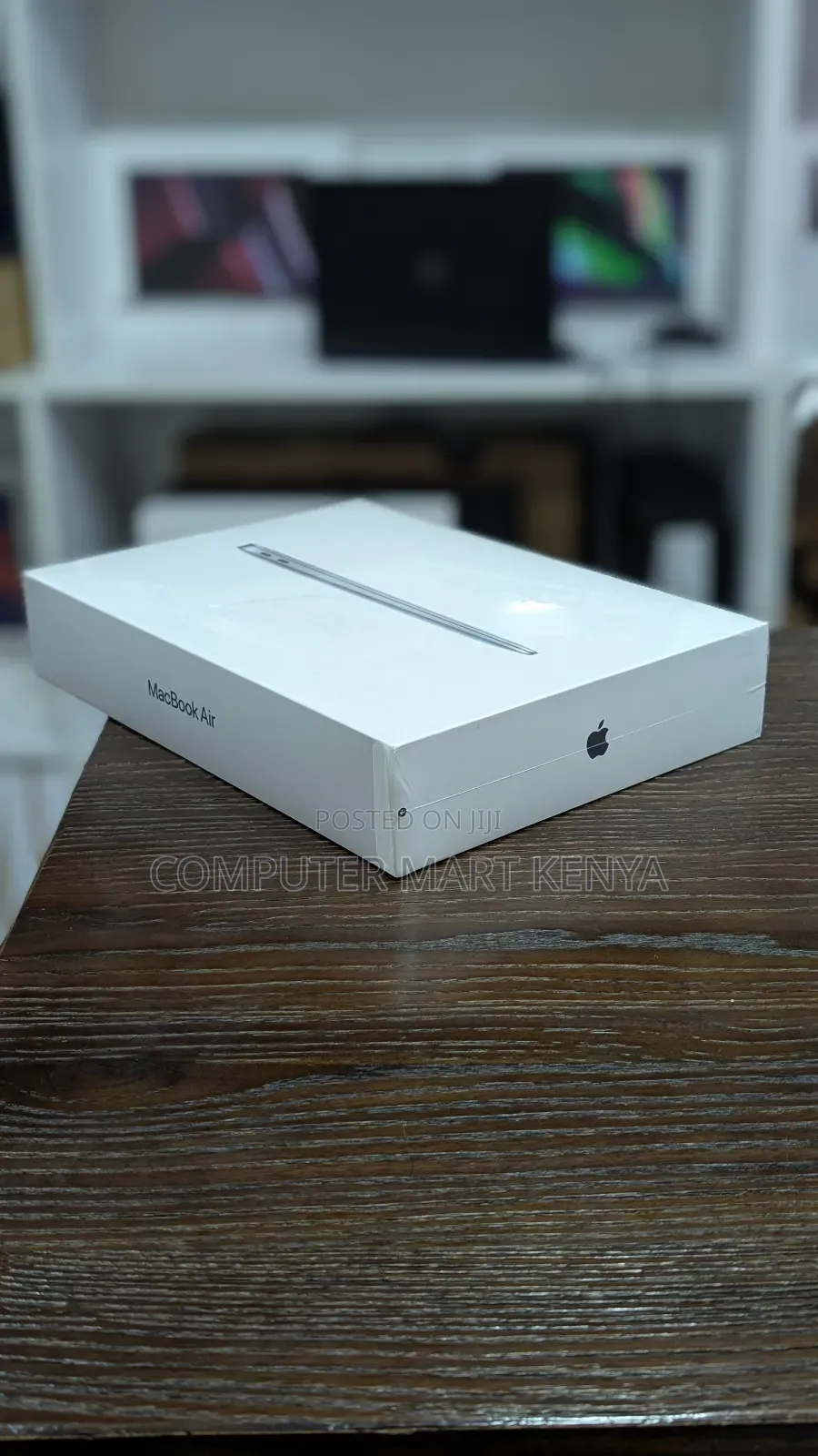 New Laptop Apple MacBook Air 8GB Apple M1 SSD 256GB