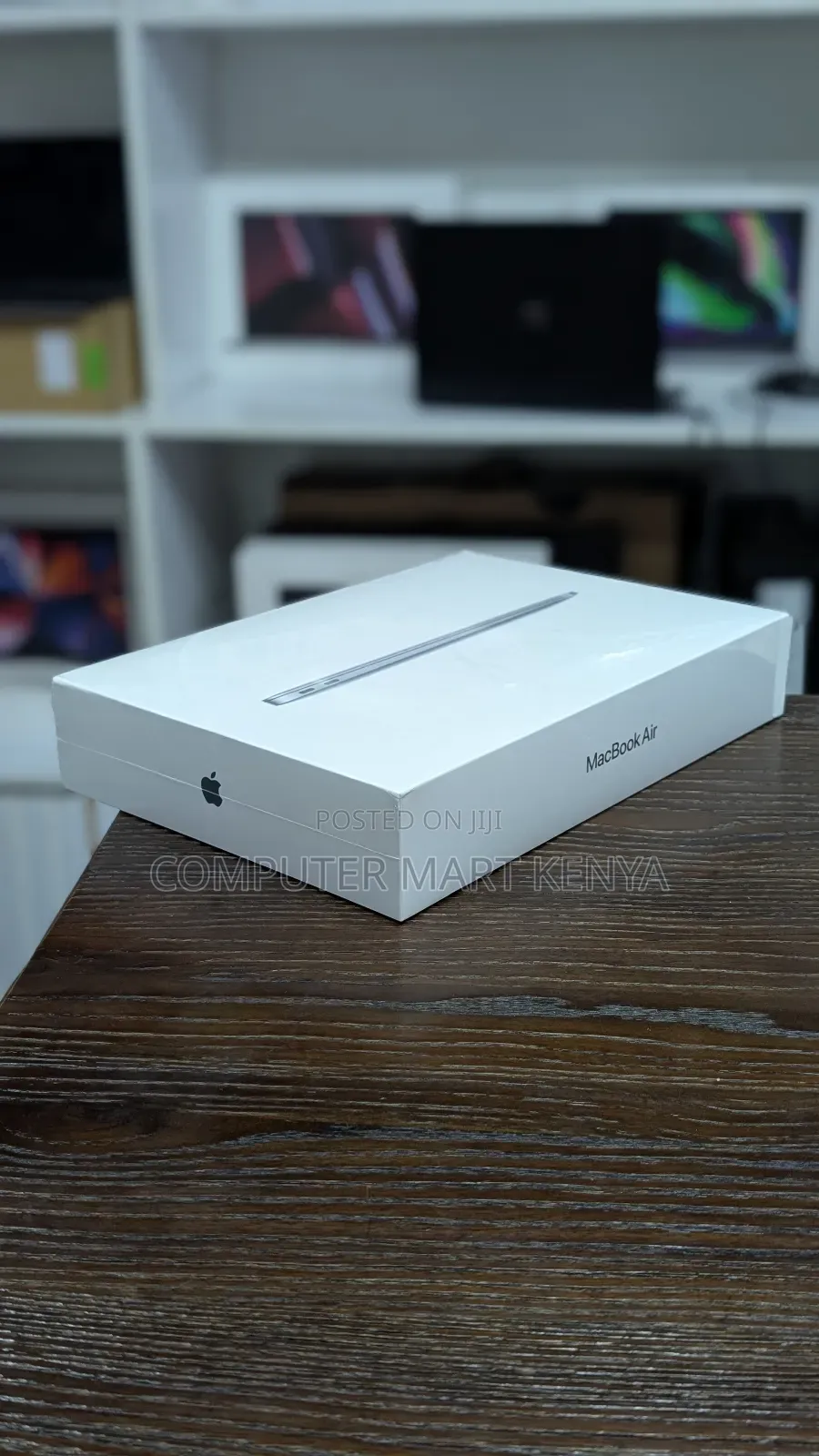 New Laptop Apple MacBook Air 8GB Apple M1 SSD 256GB
